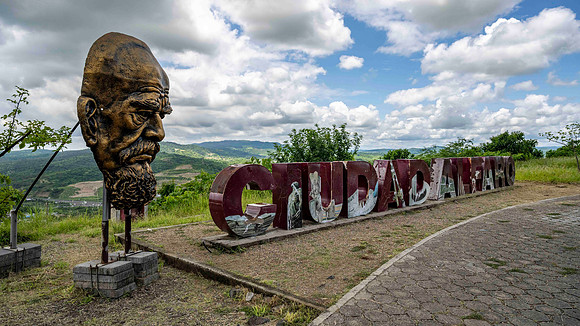 Jose Eloy Alfaro Delgado Memorial Park