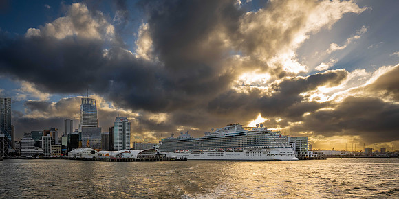 Princess Discovery cruise ship