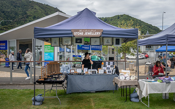 Picton - impromptu craft fair