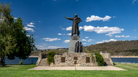 Memorial to Polish explorer Paweł Edmund Strzelecki at Jindabyne