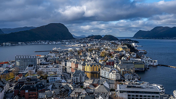 Sunlit Ålesund
