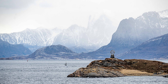 Arctic Circle marker - Vikingen Island