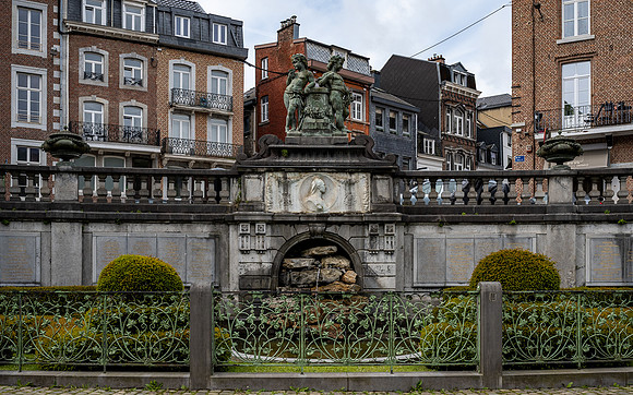 Cascade Monumentale