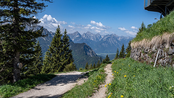 Hiking routes from the Tegelbergbahn mountain station