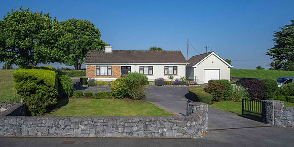 Residential accommodation, Kinvarra