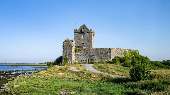 Dunguaire Castle