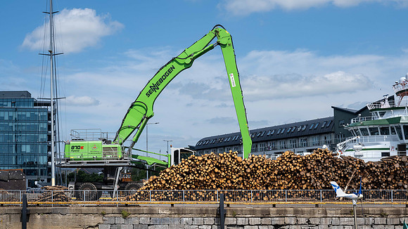 Log transport for the Murray Timber Group