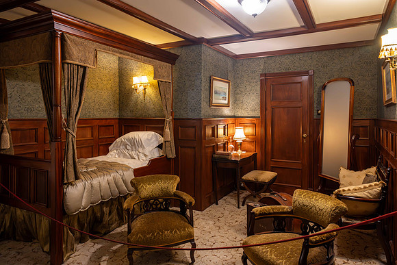 Titanic - First Class Cabin