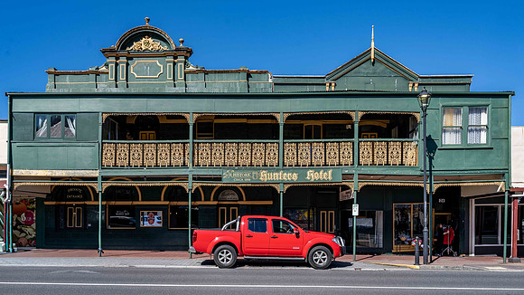 Hunters Hotel