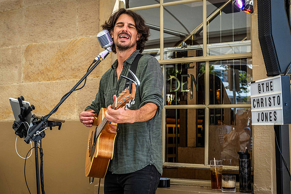 Christo Jones - Pub singer at The Den, Salamanca Place,