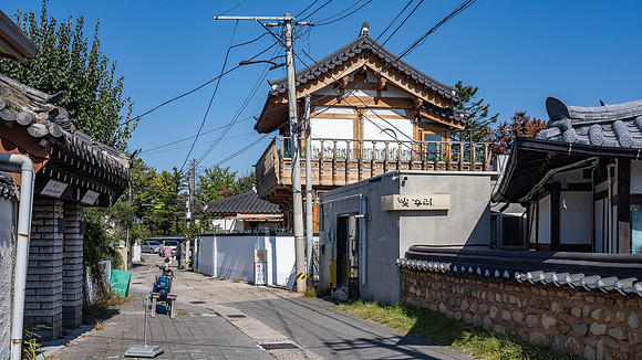 Traditional House in Sonhyoja-gil