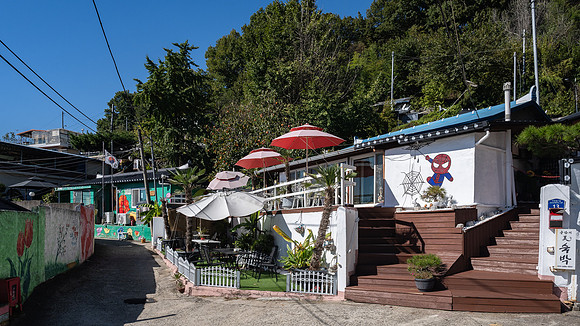 Jaman Mural Village