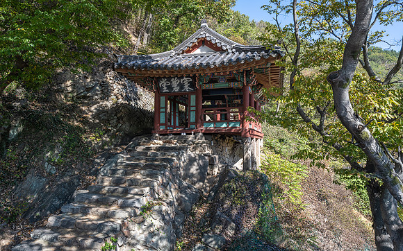 Hanbyeokdang Pavillion built in 1404