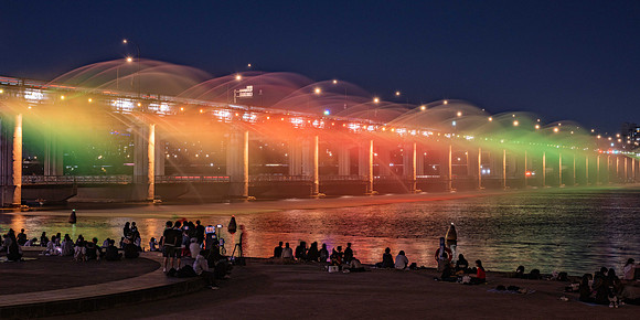 Hangang Park and Banpo Bridge