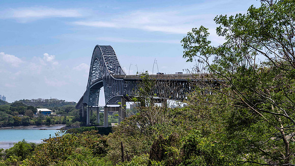 Americas Bridge - entrance to the canal