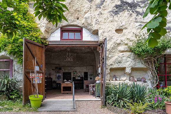 Troglodyte Living-2
