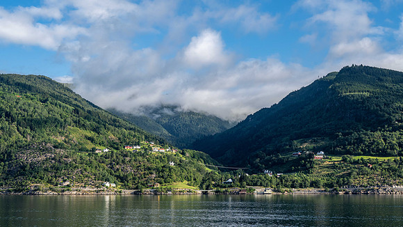 Lustrafjord-2