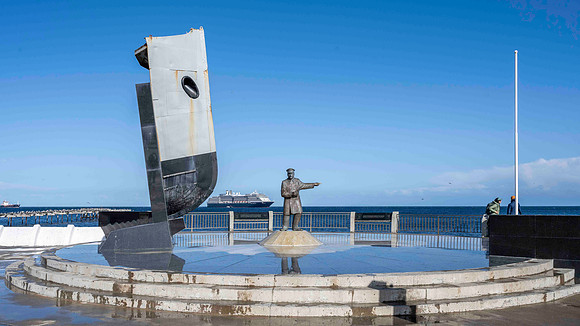 Monumento al Piloto Luis Pardo
