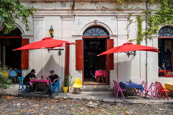 Street cafe culture